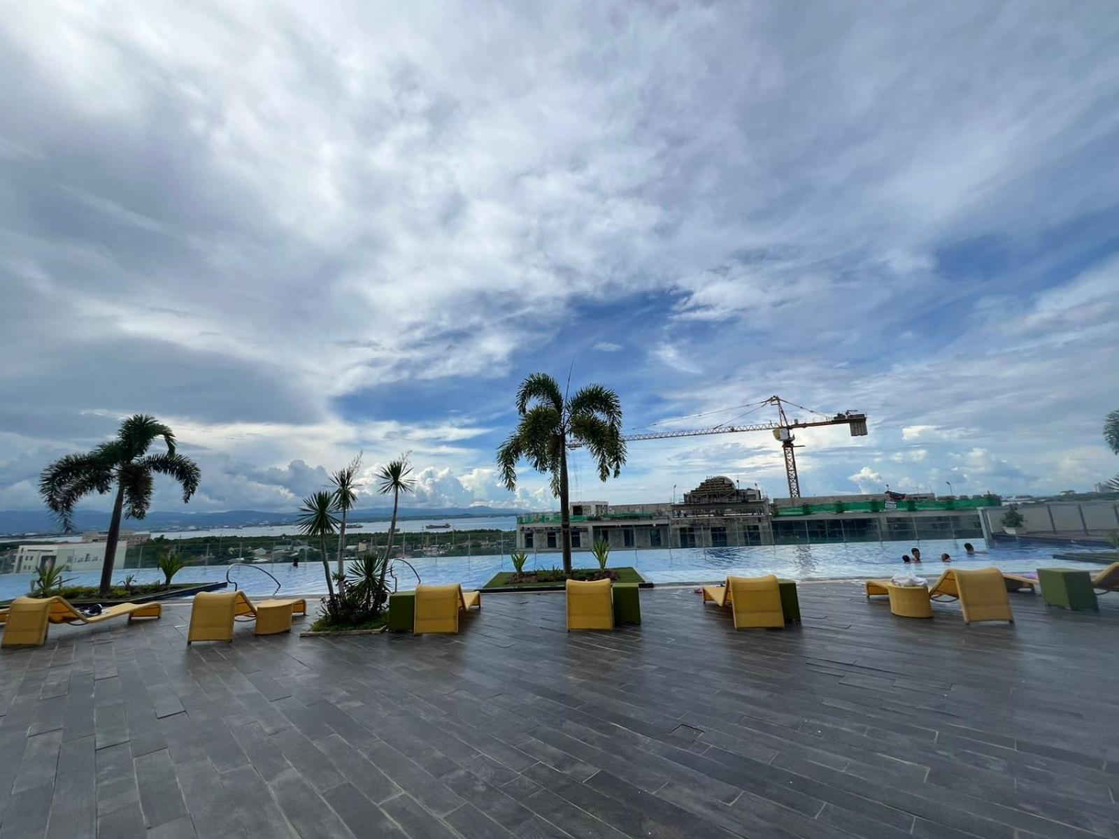 Seaview 2 Bedroom Unit Near Mactan International Airport Aparthotel *