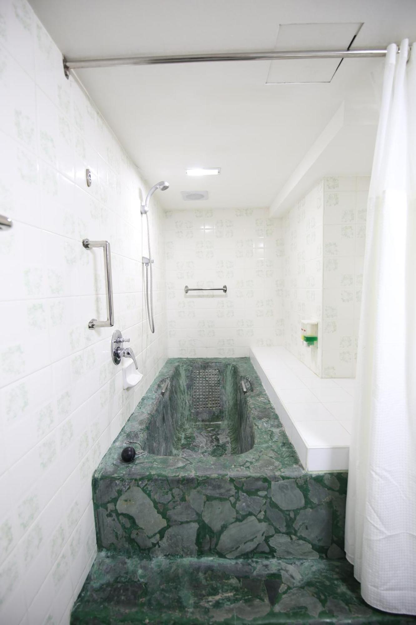 Hotel Asia Cebu 3* Cebu