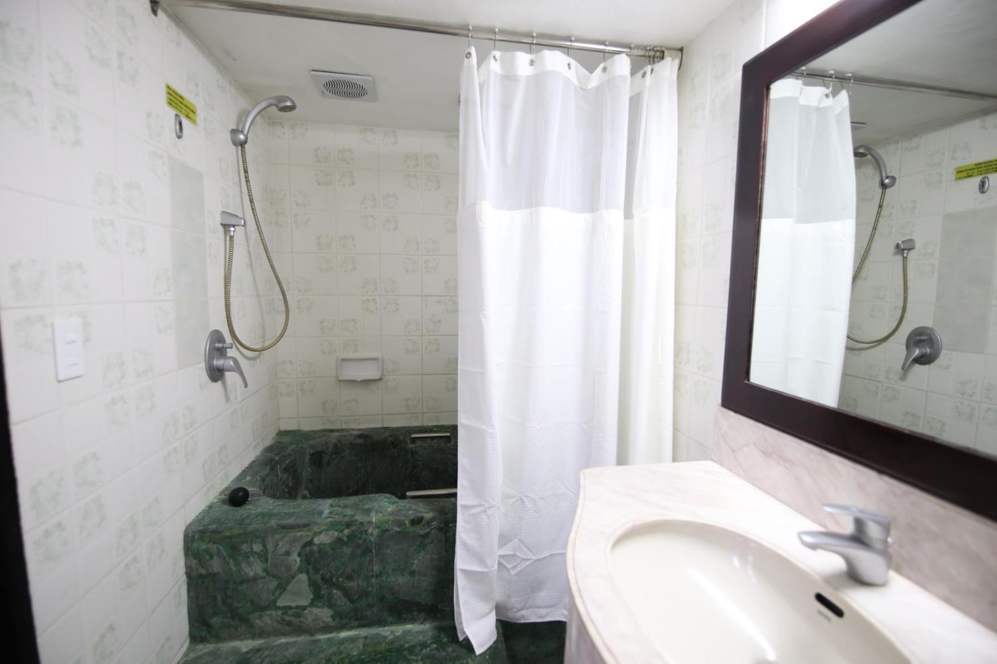 Hotel Hotel Asia Cebu 3*