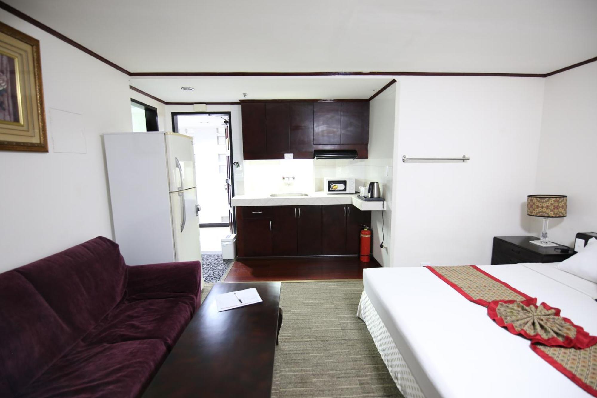 Hotel Asia Cebu 3*