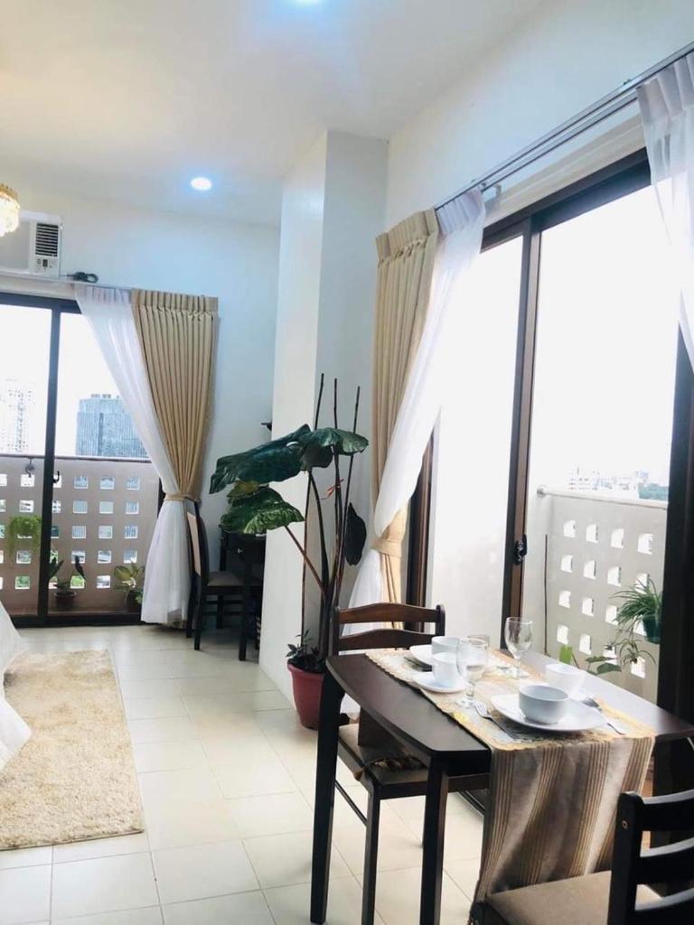 Modern Gem - Two Balconies With Ocean & Mountain Views Cebu