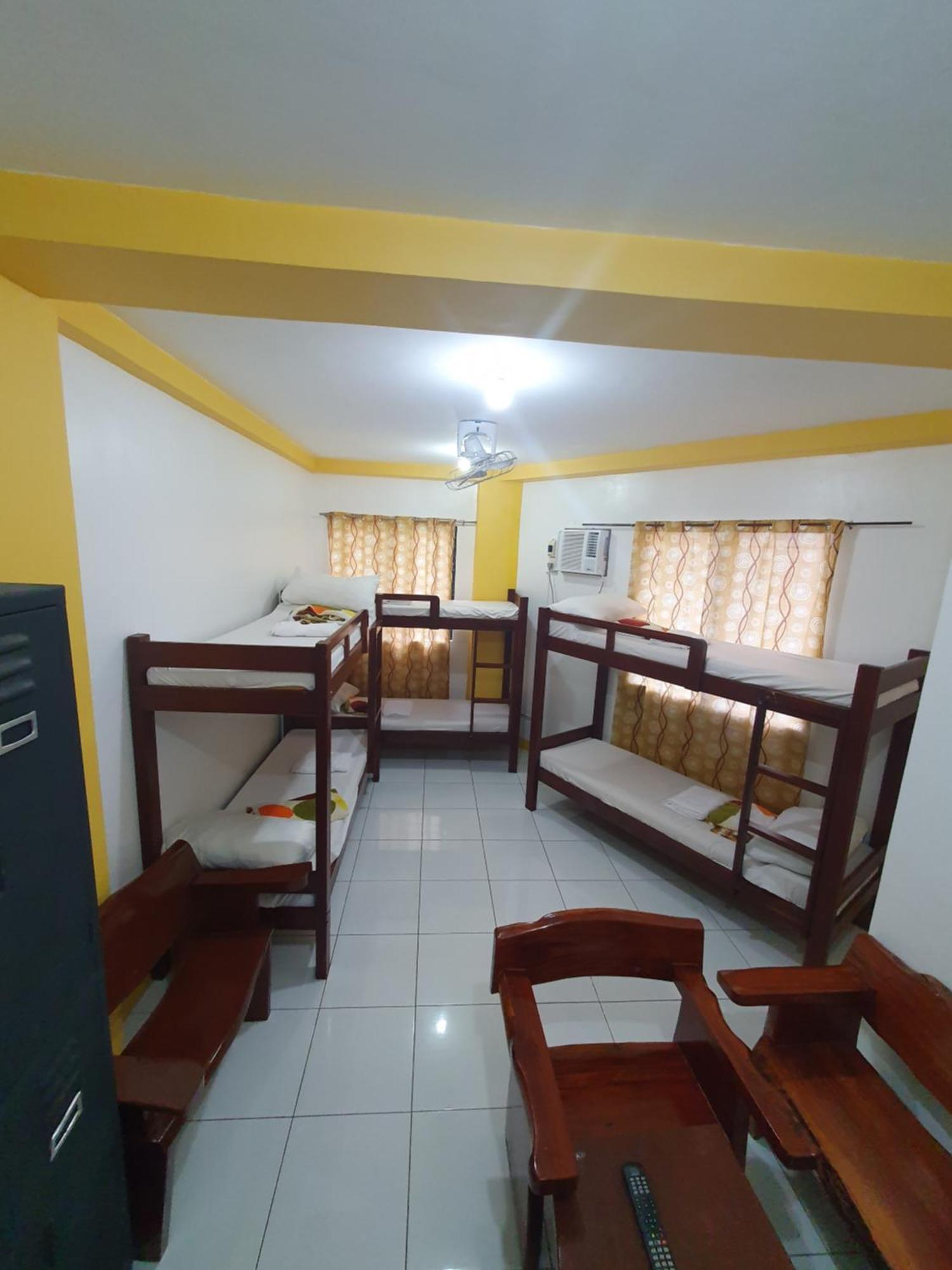 Hotel Tropics 3*