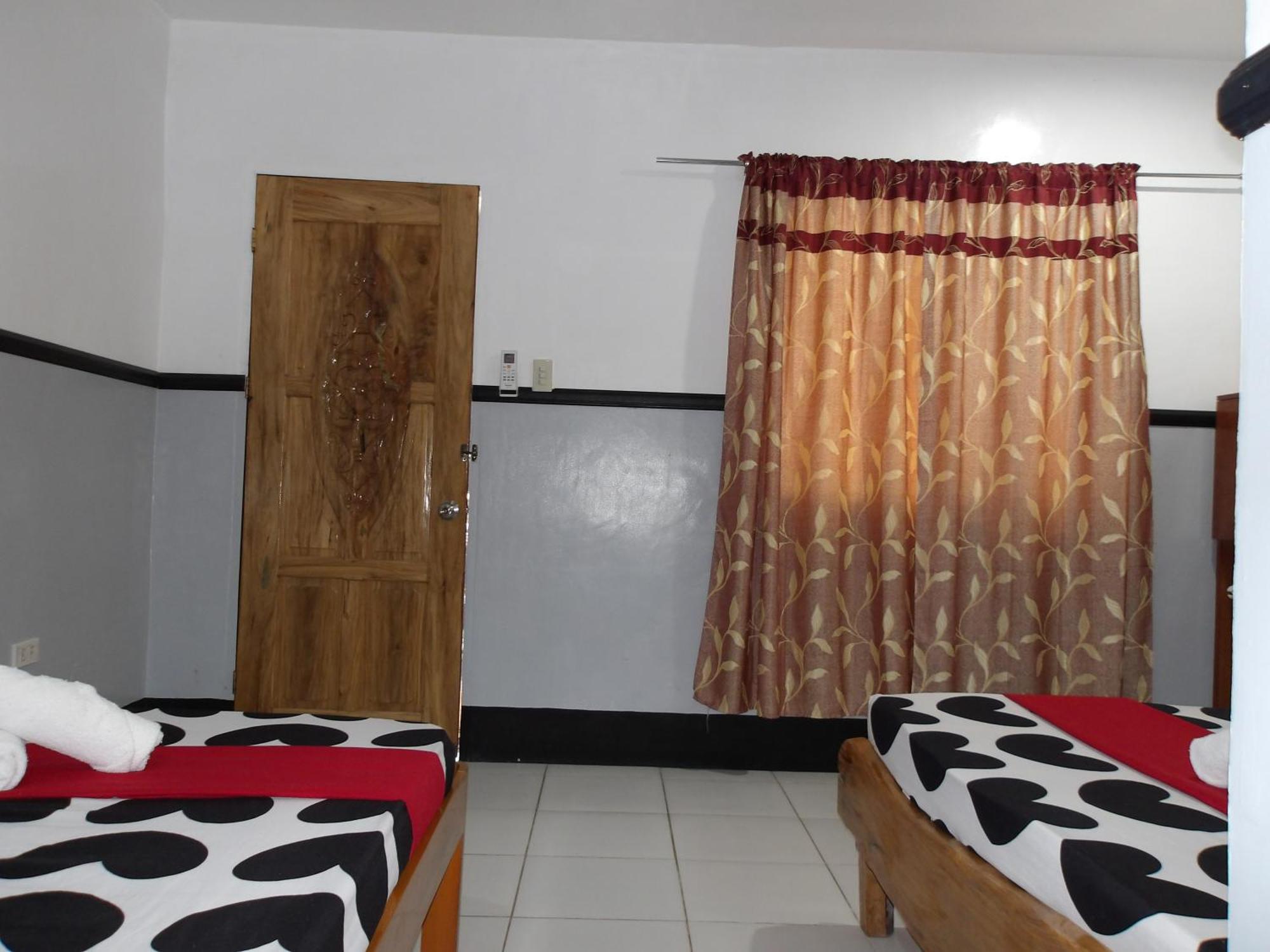 Indino's Sardines Run And Sea Turtle 1 Minute Walking Distance Guest house