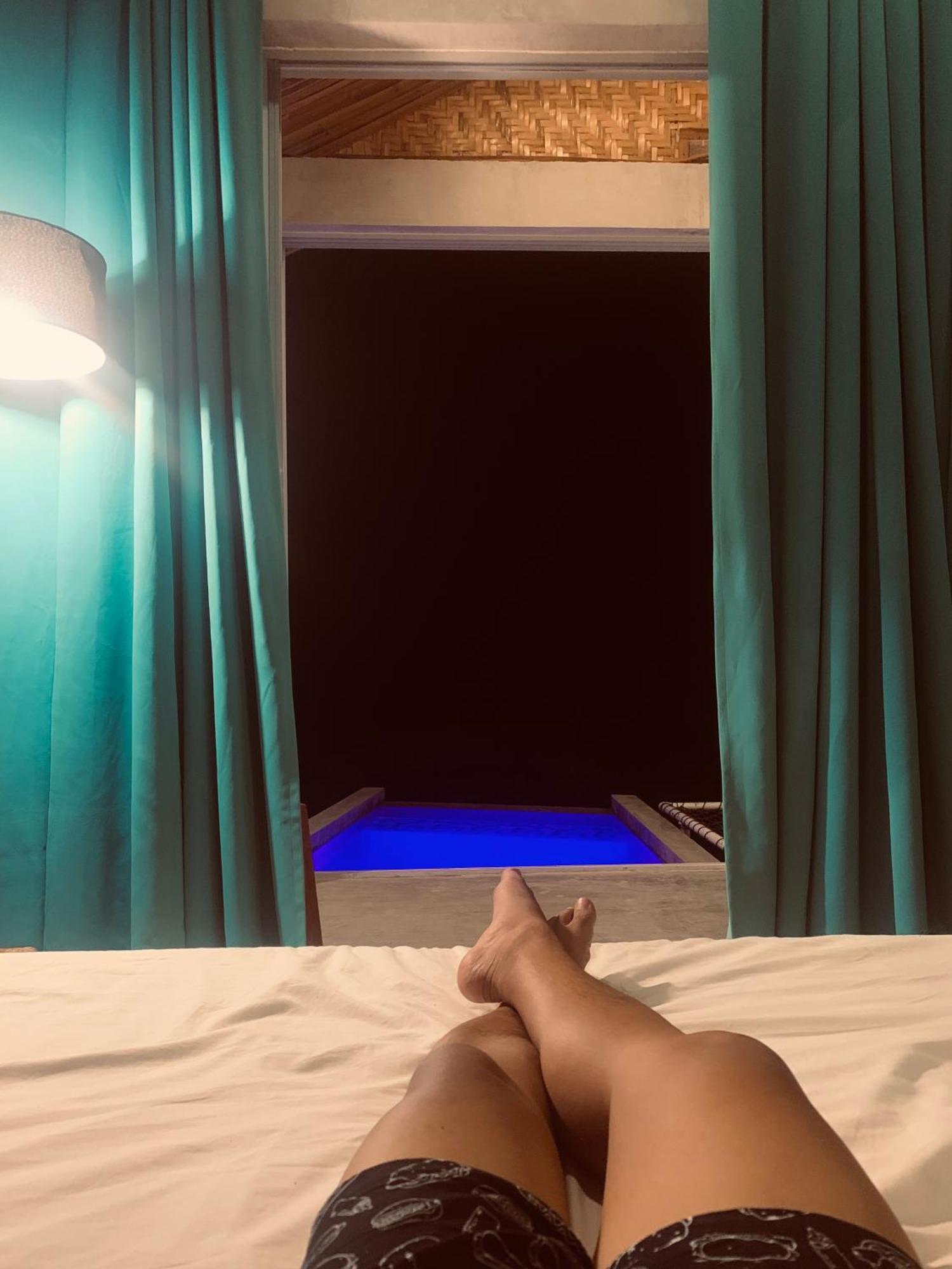 The Verge Cebu Beachfront Exclusive King Bed Pool - 12 Minutes To Kawasan Falls Canyoneering * Badian