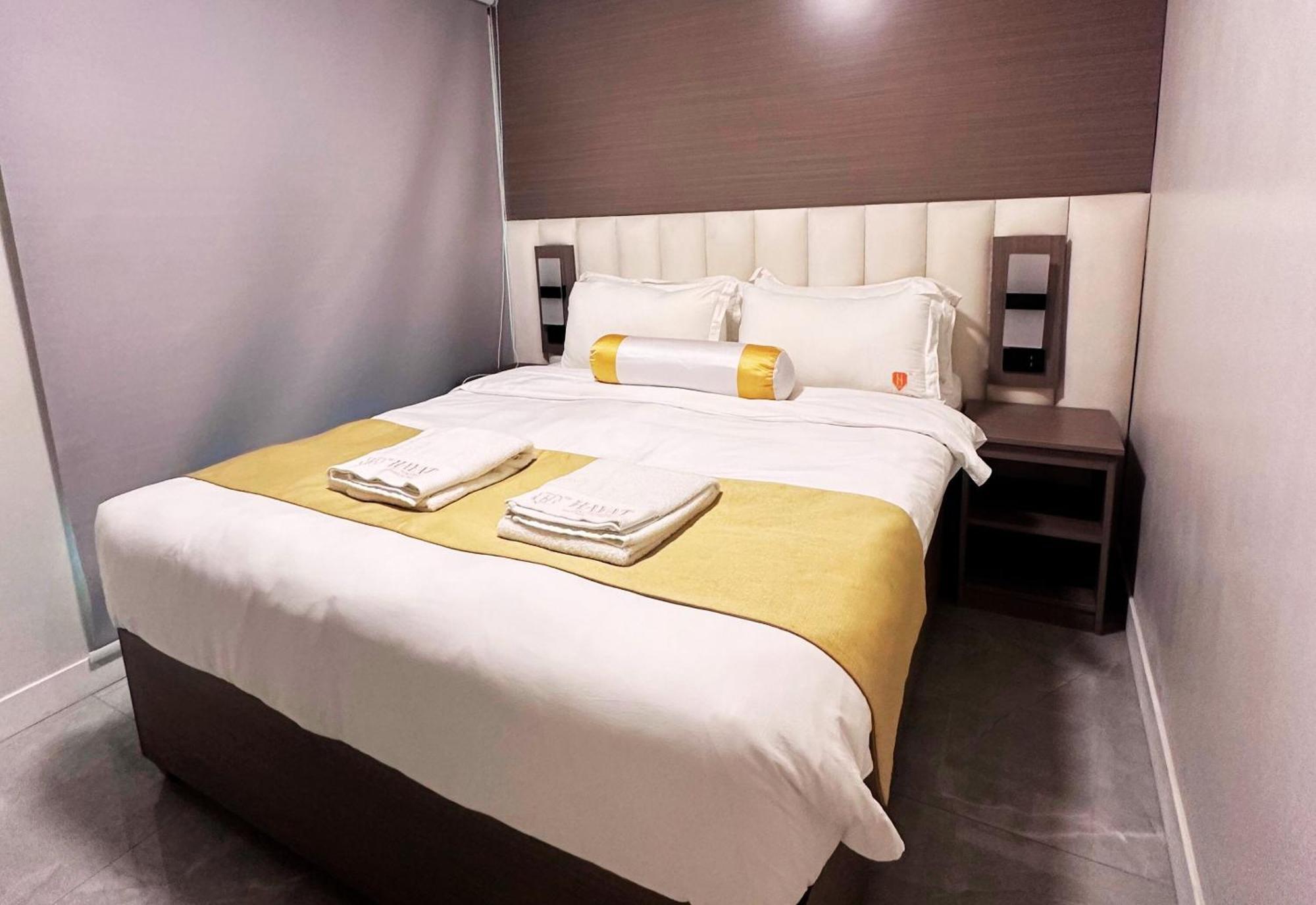 Hotel Hayat Sky Towers Cebu