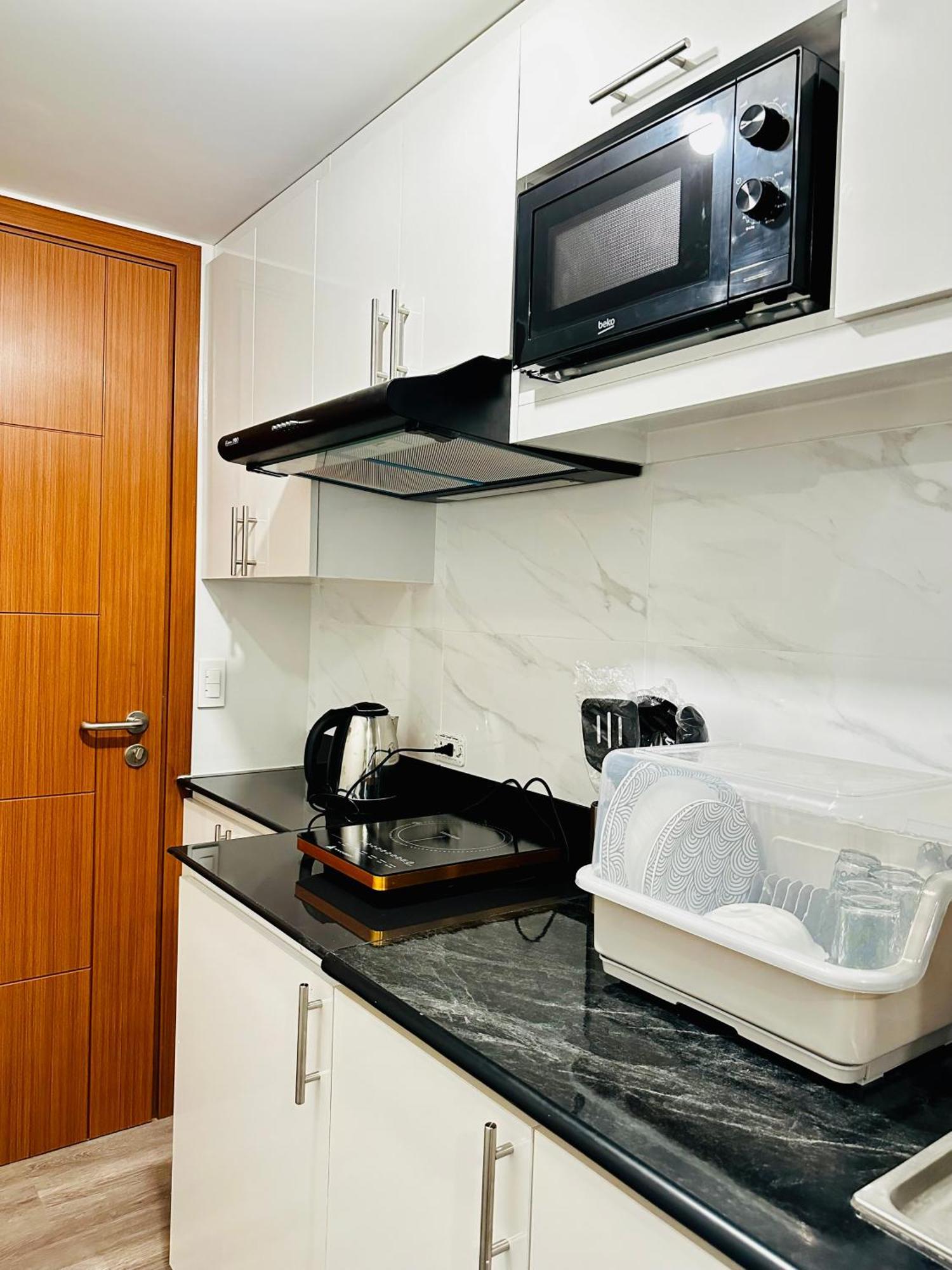 Unit With Wifi And Netflix * Cebu