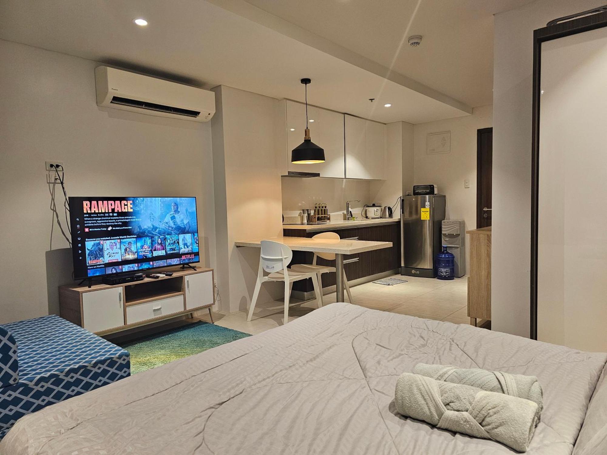 Tambuli Tower C Unit 5d Apartment