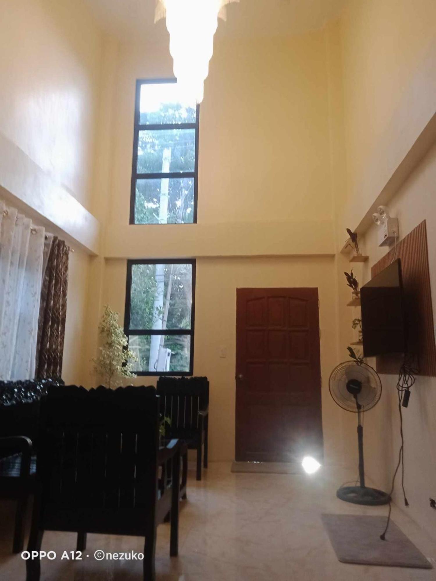 Bahay bakasyunan Chemrald *