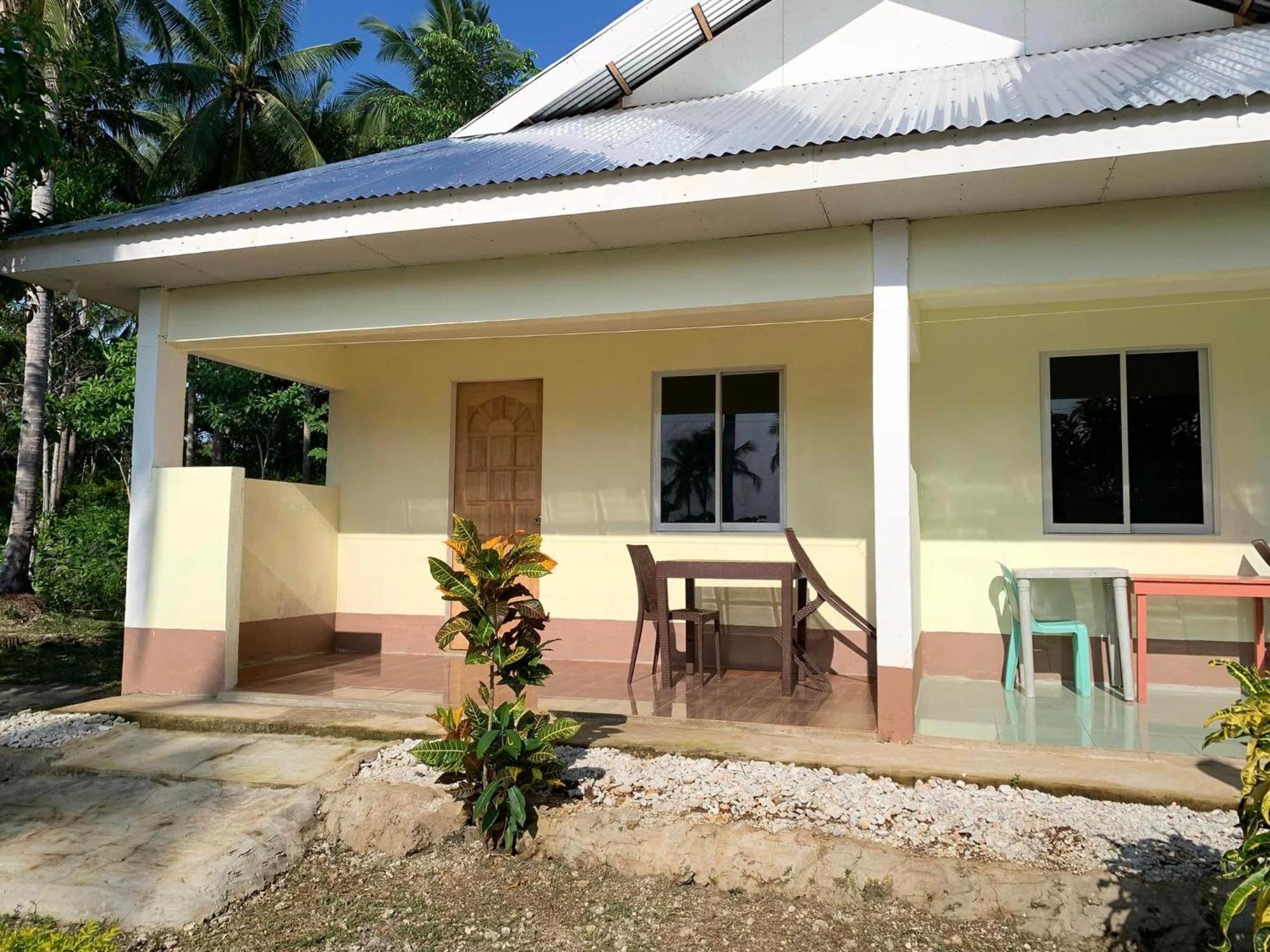 Palanas White 3*