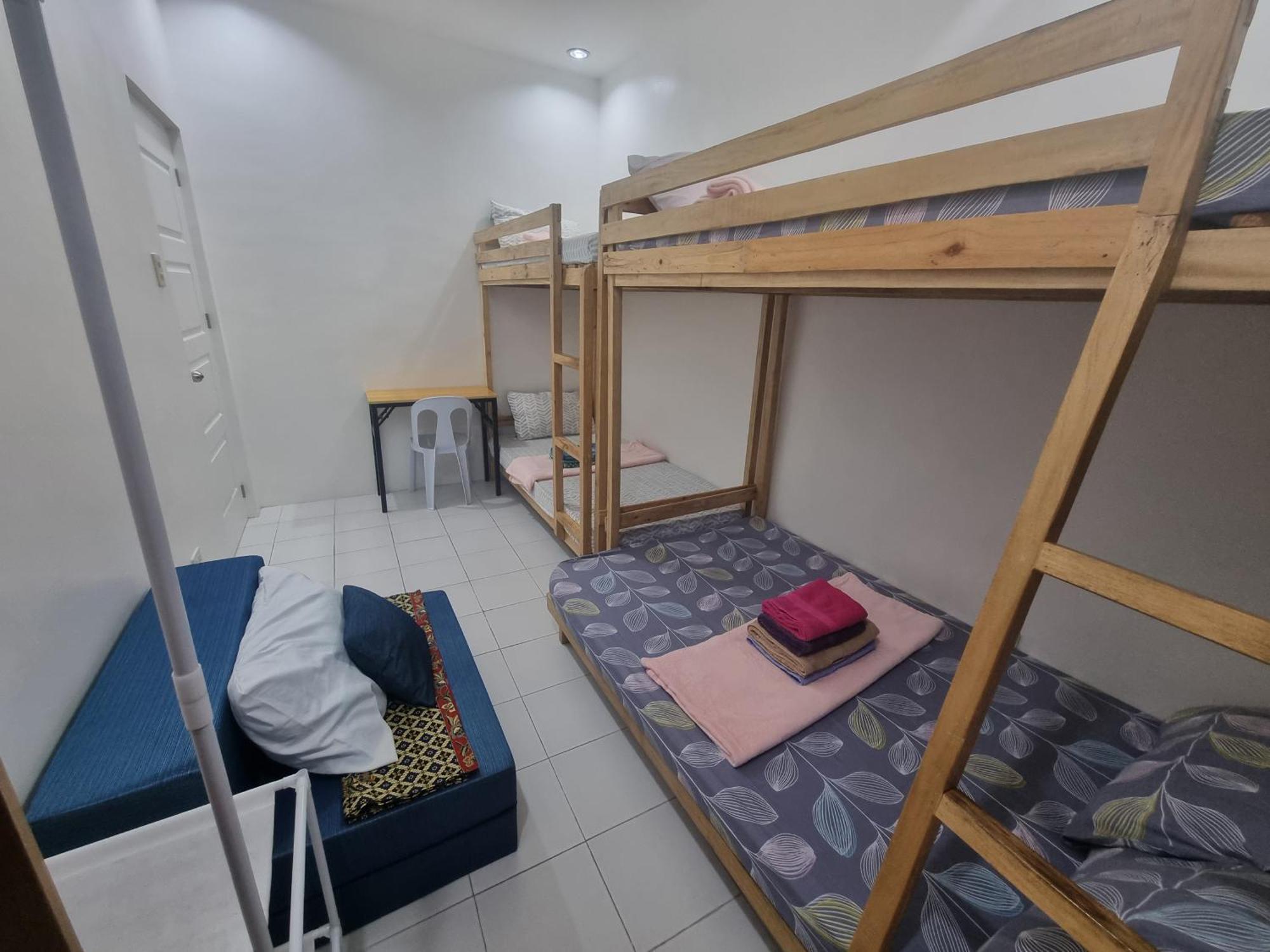 Haven 3br With Parking In City * Cebu