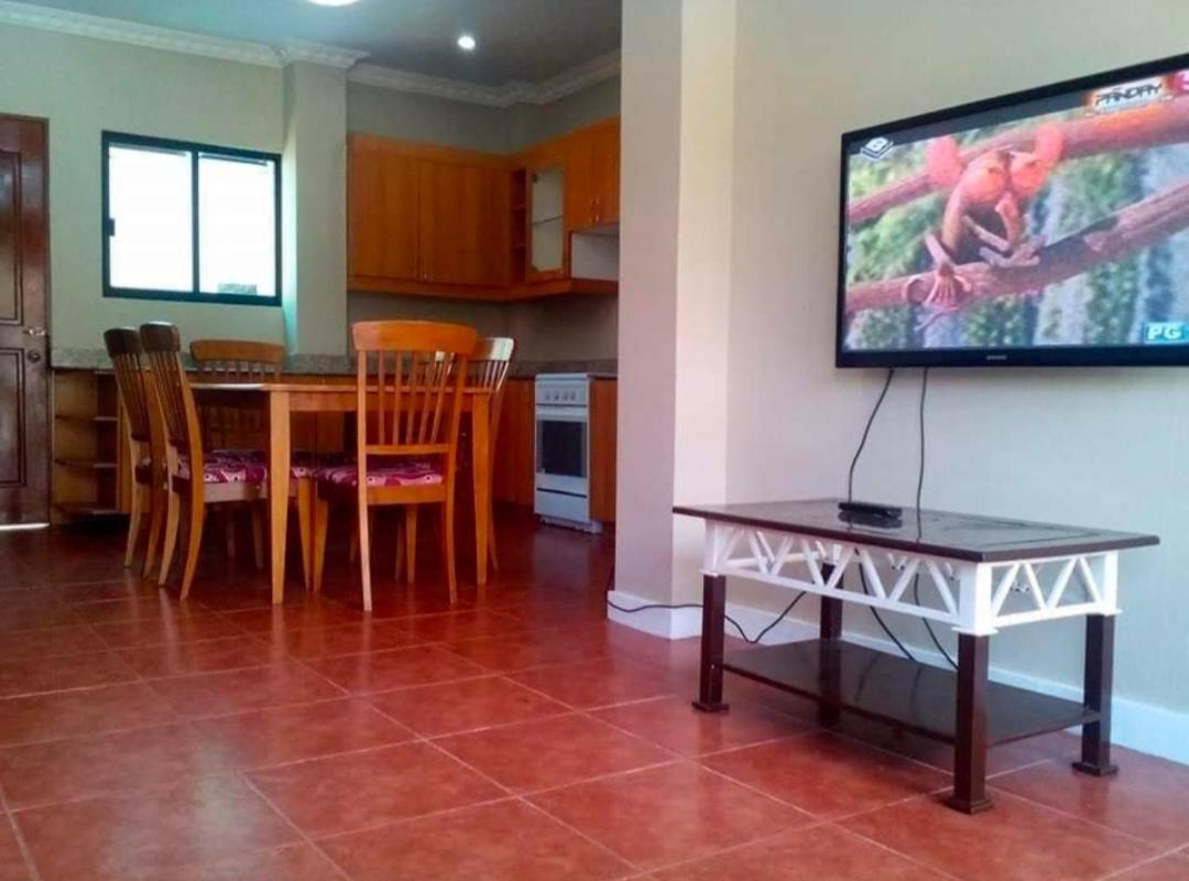 Bahay bakasyunan Pacific