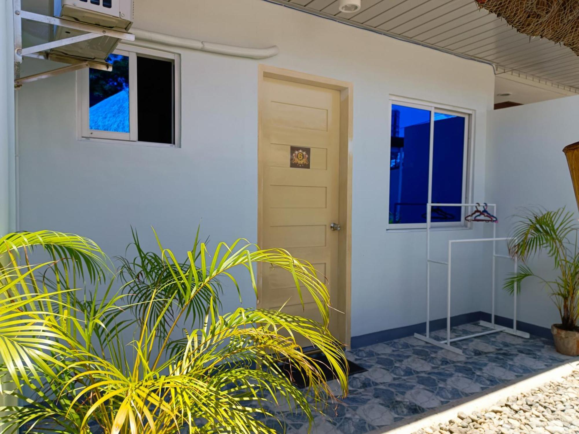 Guest house 3 Sisters 1 Moalboal