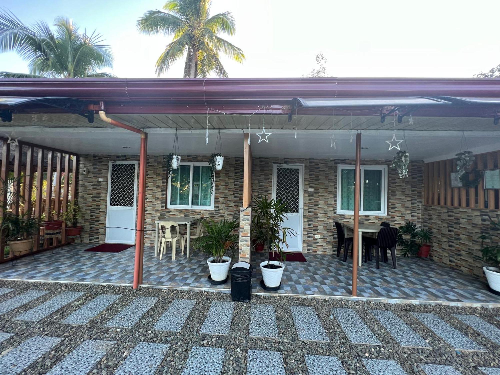 Guest house Elena & Medellin
