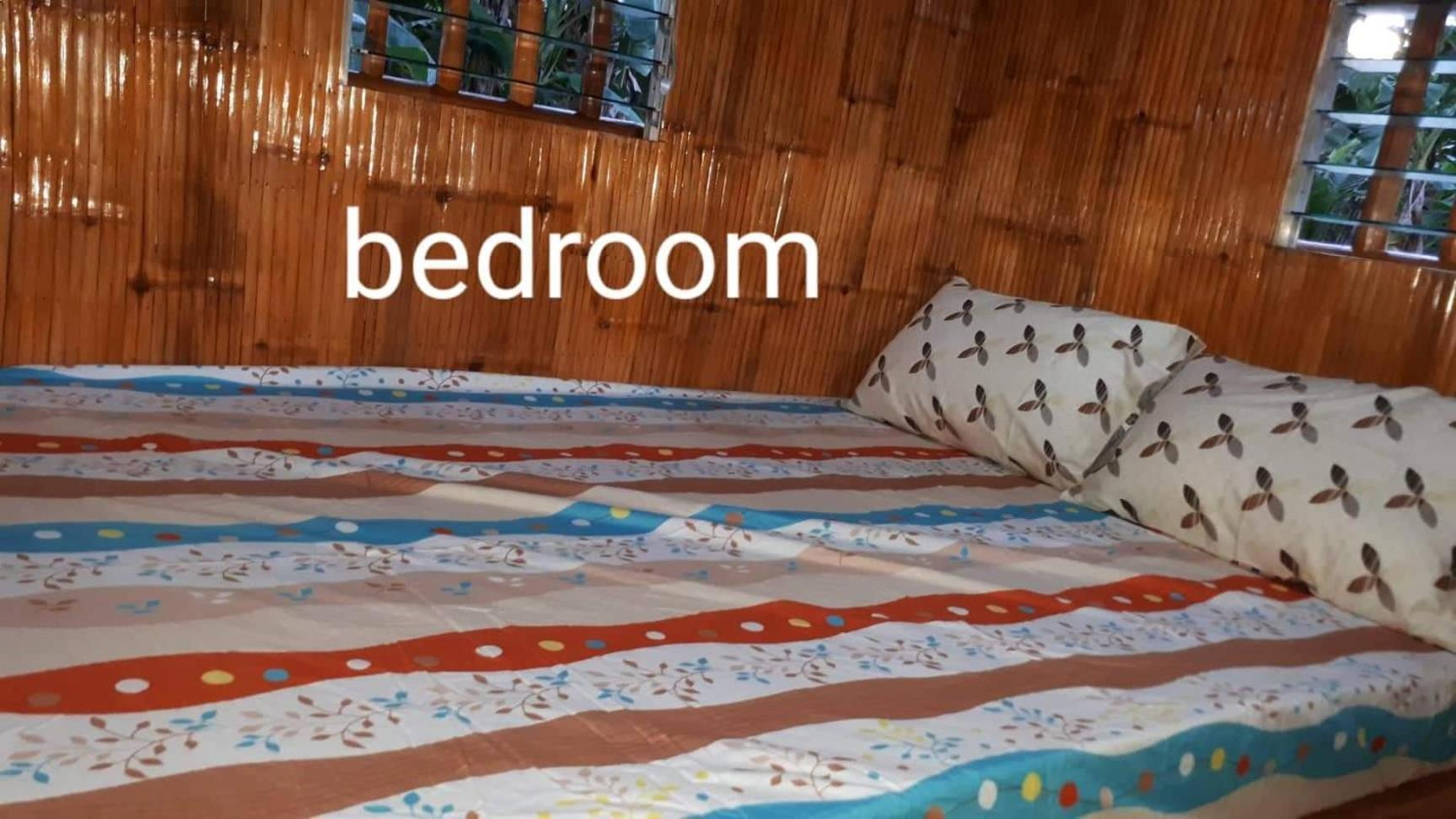 Michelle Hut Moalboal