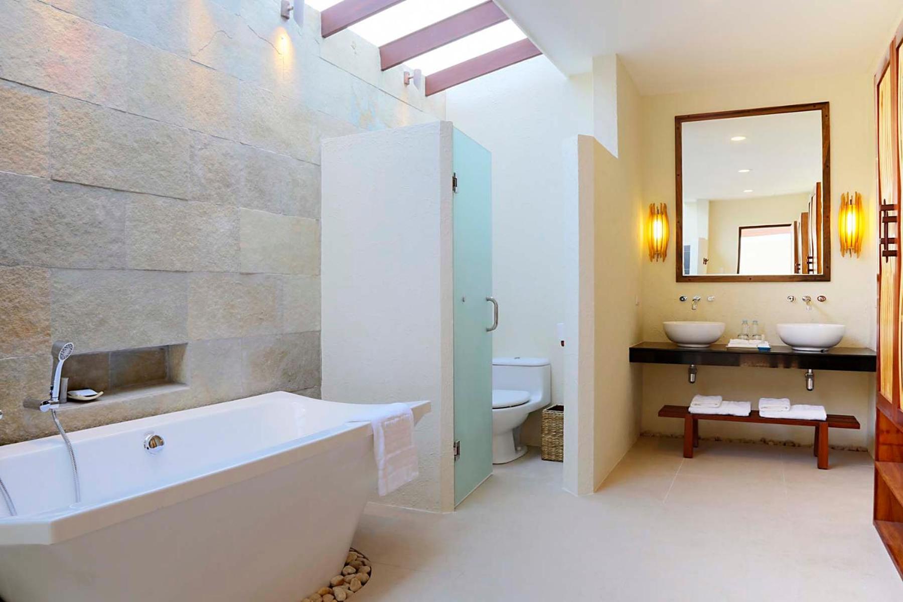 Bluewater 4* Sumilon Island