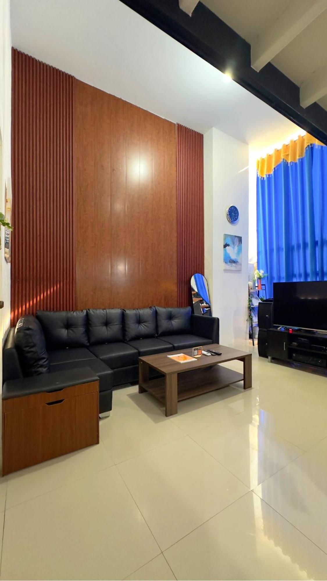 Special Big Loft Unit W/netflix & Fibreop Internet Cebu