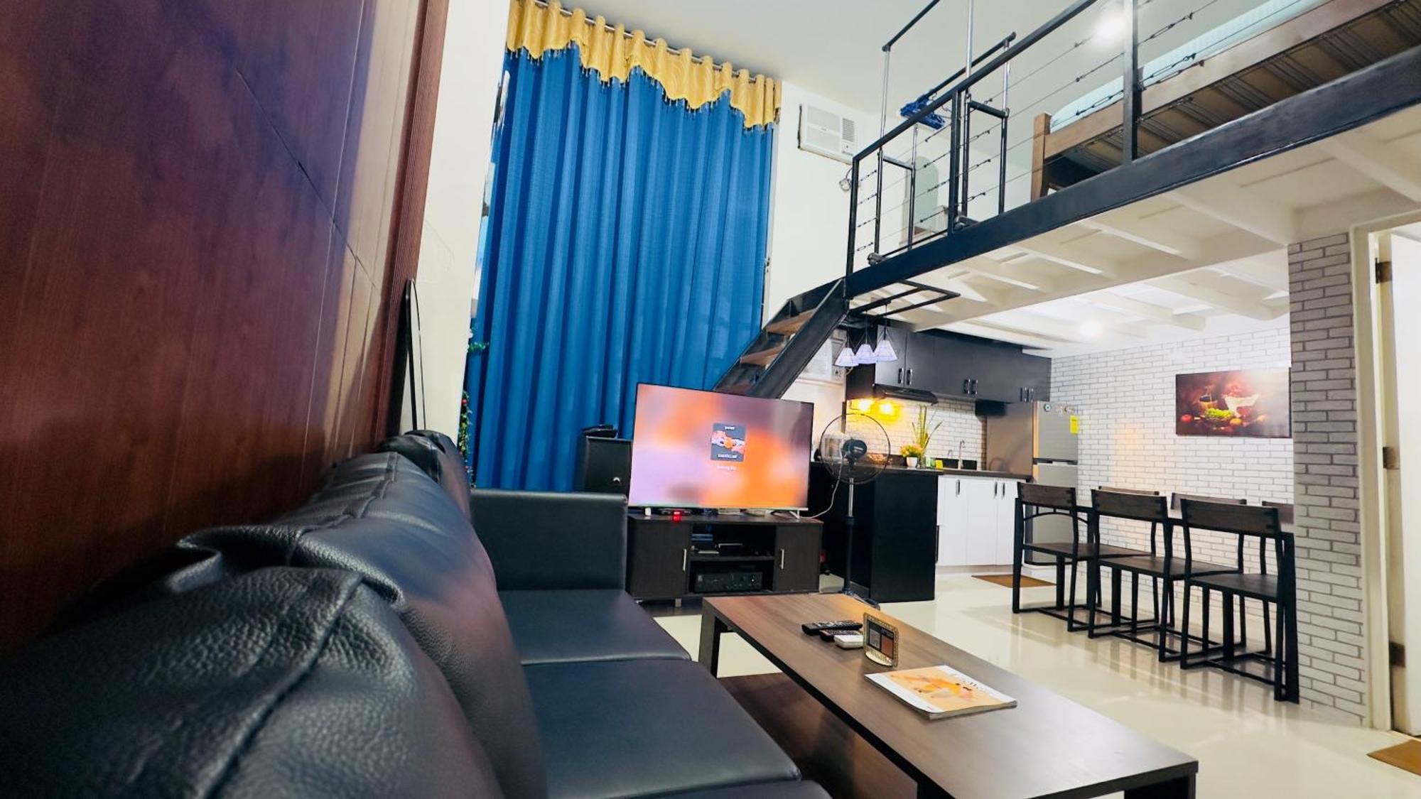 Special Big Loft Unit W/netflix & Fibreop Internet