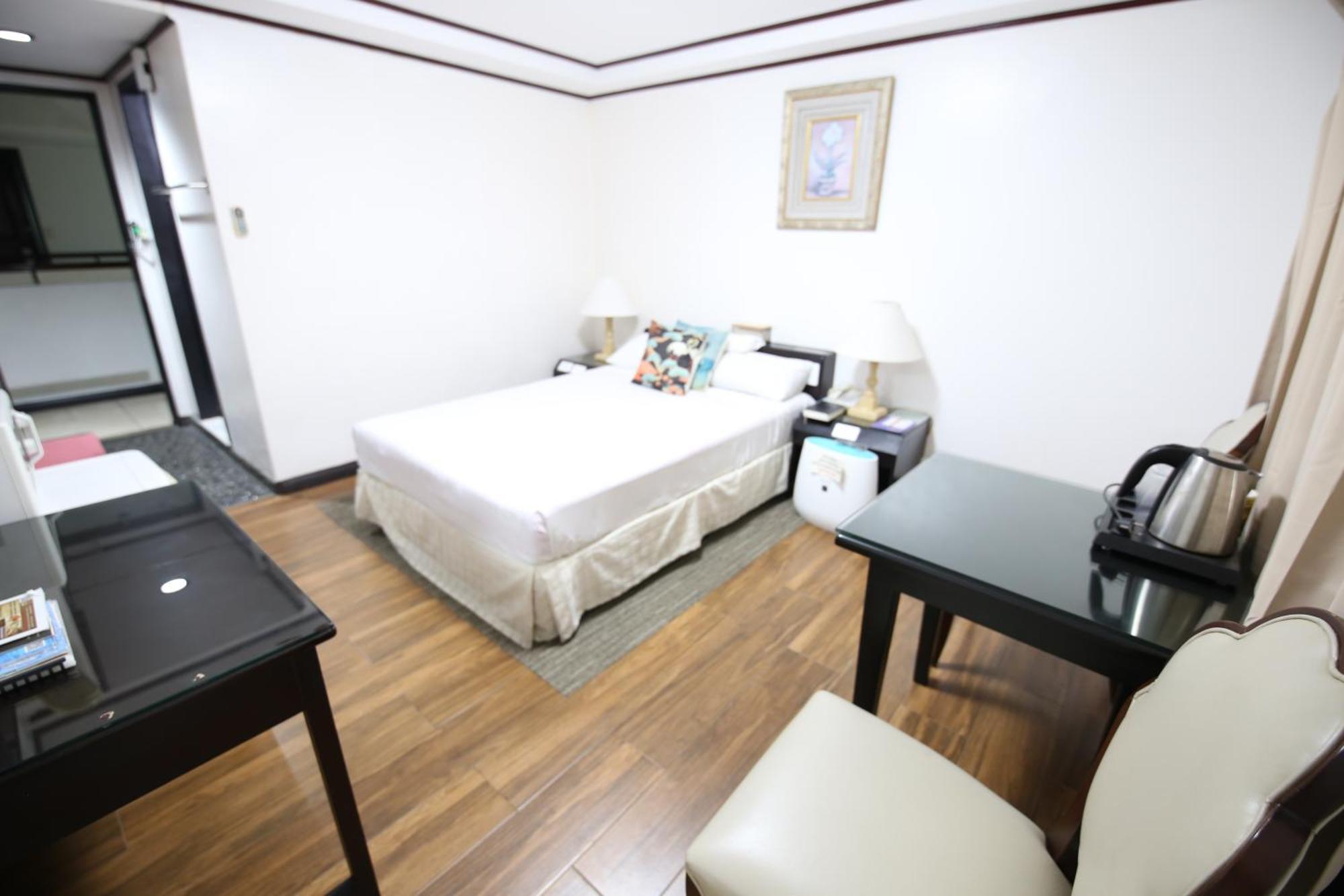 Hotel Asia Cebu Hotel