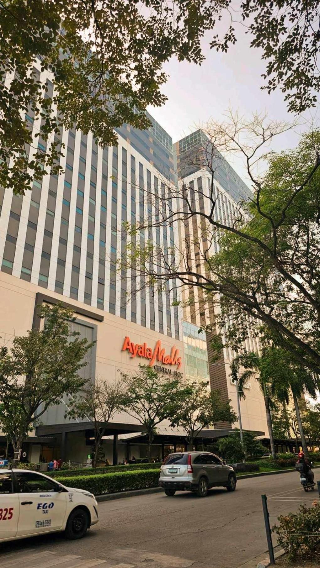One Bedroom Avida Tower It Park Cebu Apartment