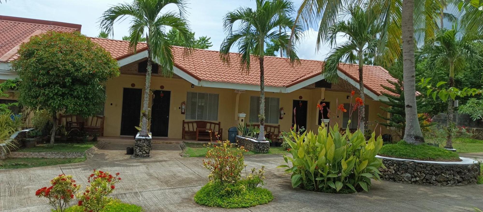 Hotel Azure Camotes San Francisco (Cebu)