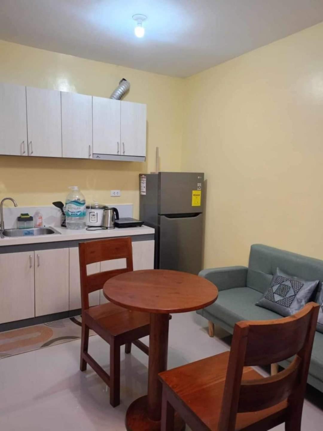Aparthotel Zhabret's Place Ii Lapu-Lapu City