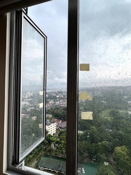 2-br Unit In It Park * Cebu