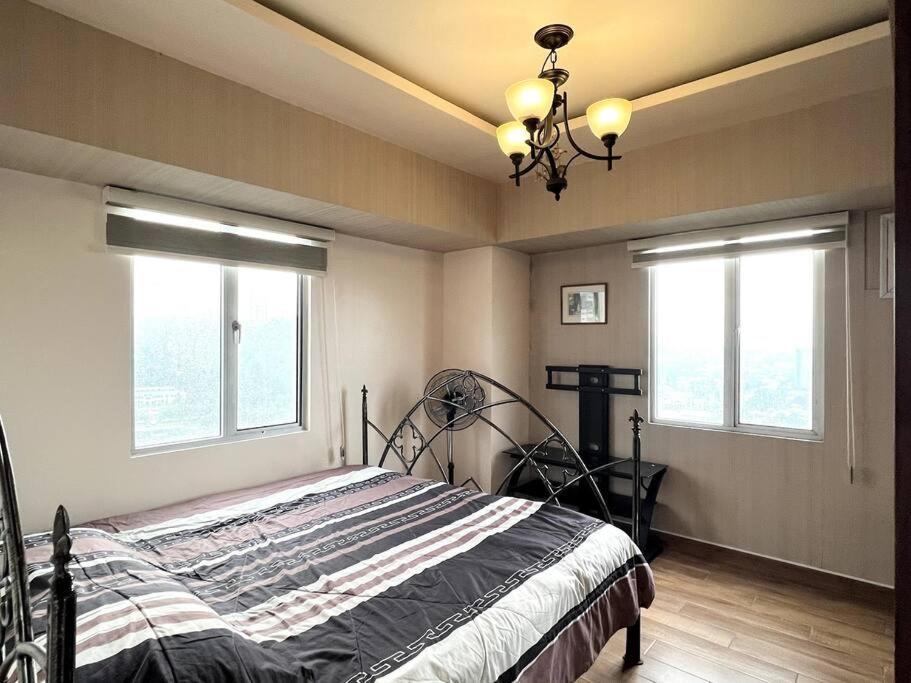 2-br Unit In It Park * Cebu