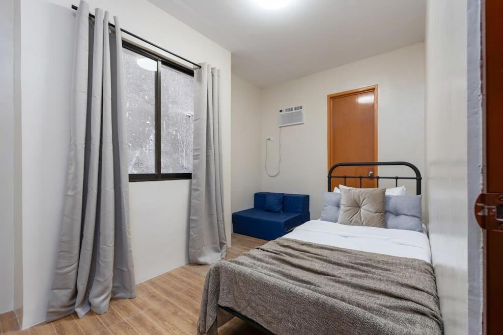 Whole 3br Furnished Townhouse Near It Park With Parking, Fast Wifi, Netflix And Bahay bakasyunan