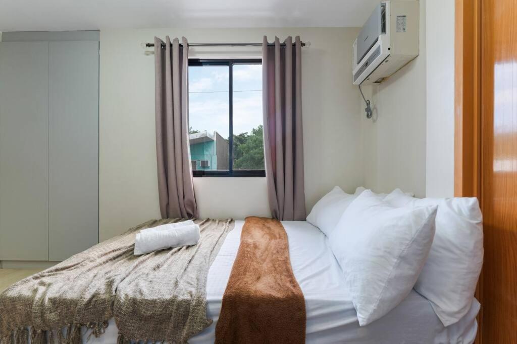 Entire 3br Furnished House Near Cebu It Park With Parking, Fast Wifi, Netflix And Apartment Nawanao