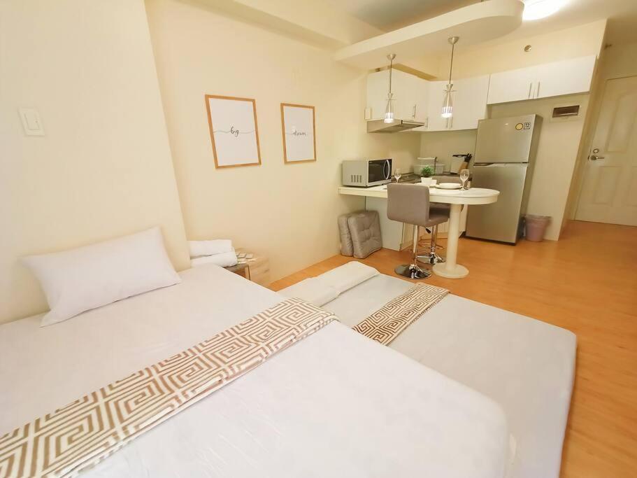 Pool, Wi-fi & Netflix In It Park Apartment *