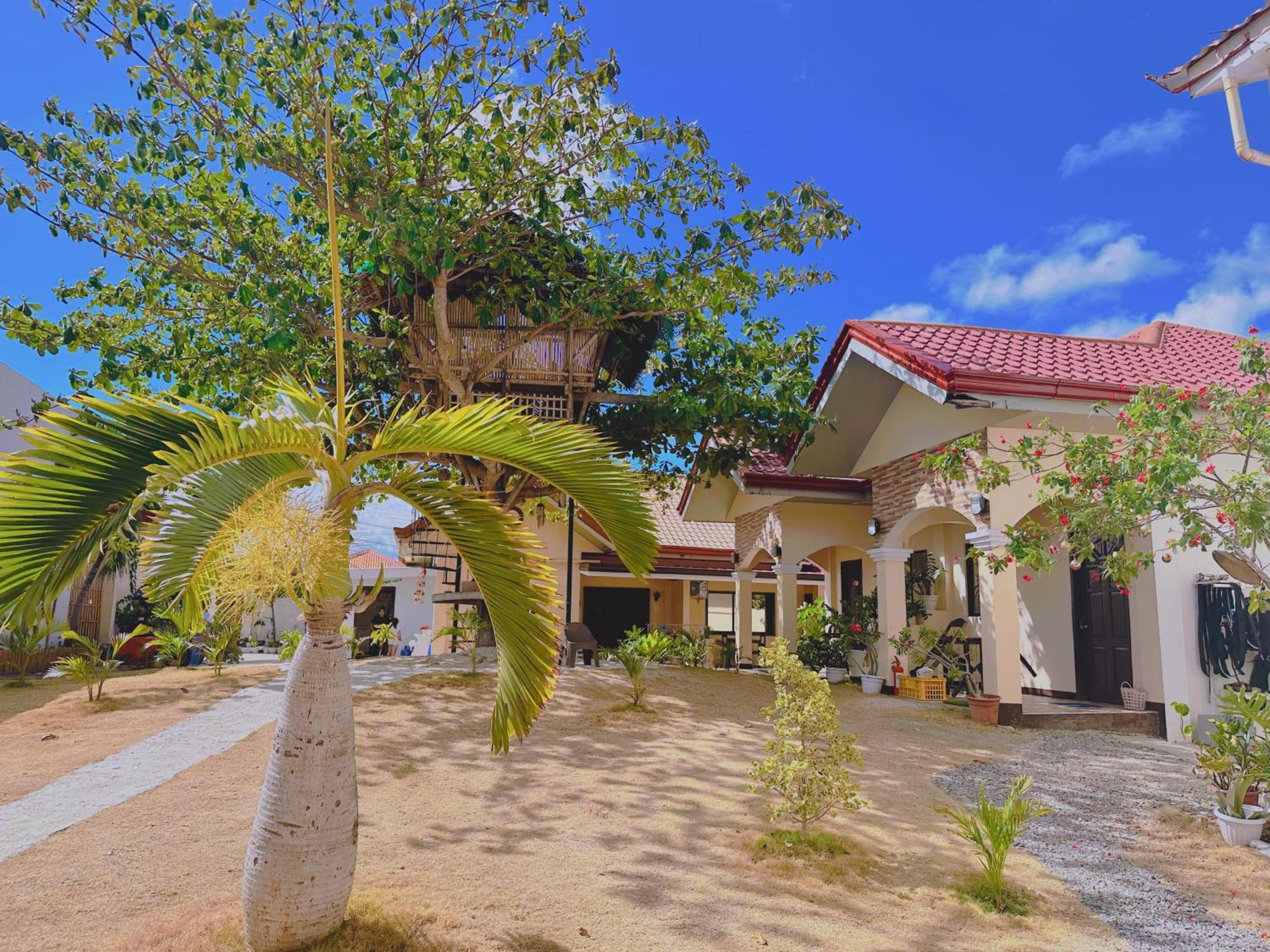 The Shuim Dive Hotel *