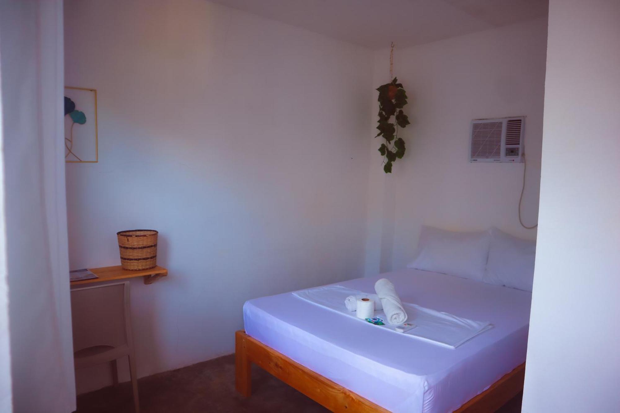 Camotes Hostel Himensulan