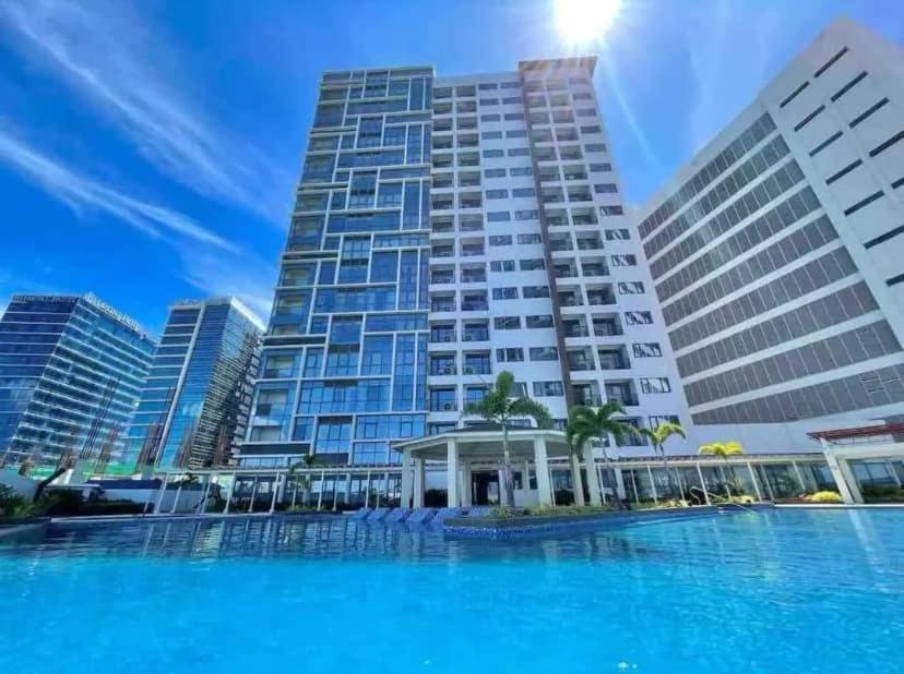 1 Bedroom Unit With Free Pool Access Near Mactan International Airport