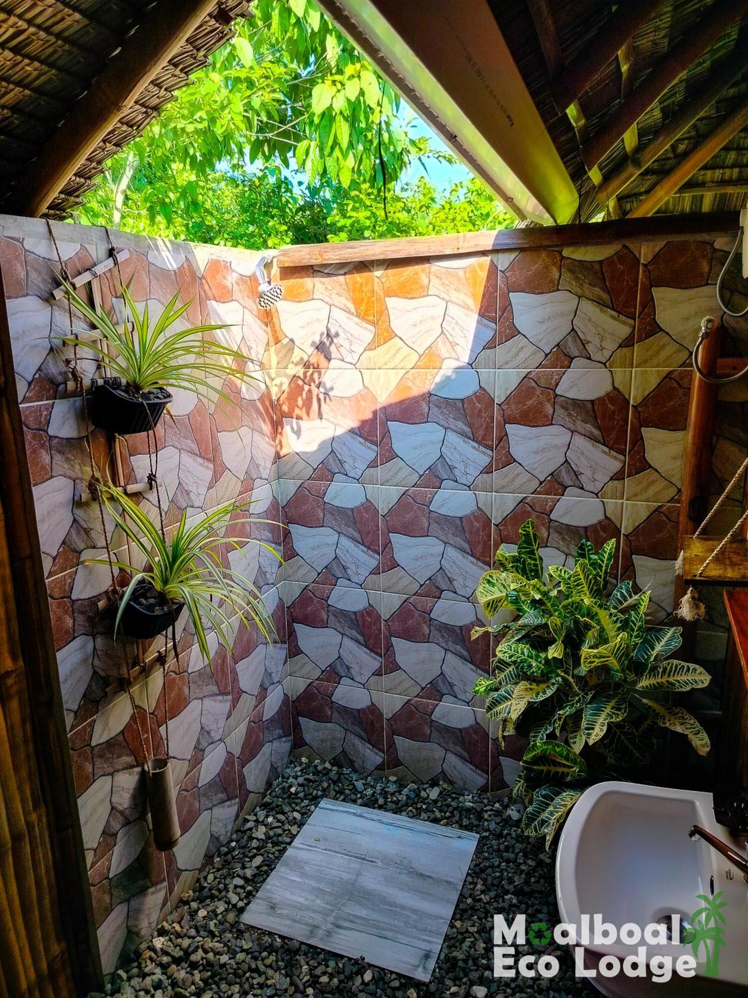 Eco Lodge