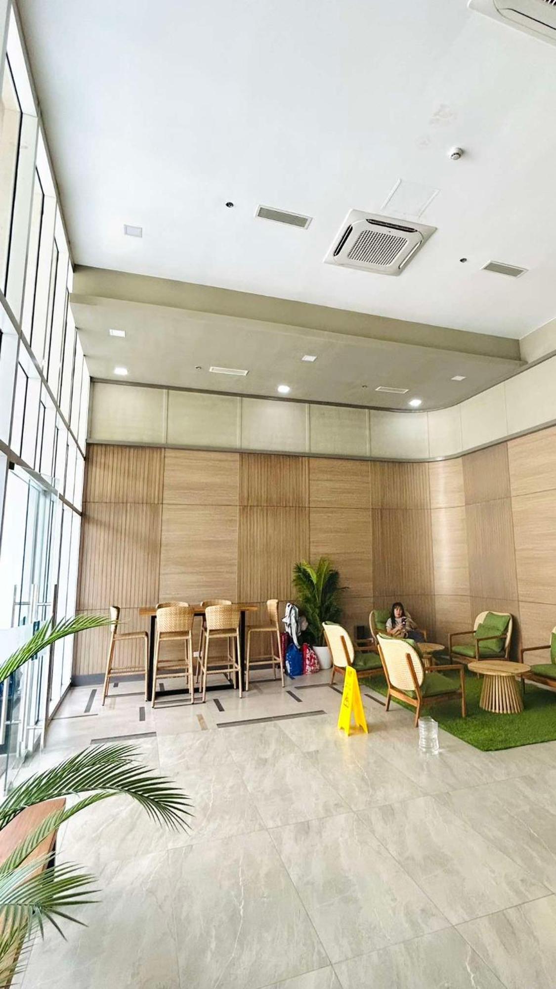 Modern Urban Comfort Aparthotel