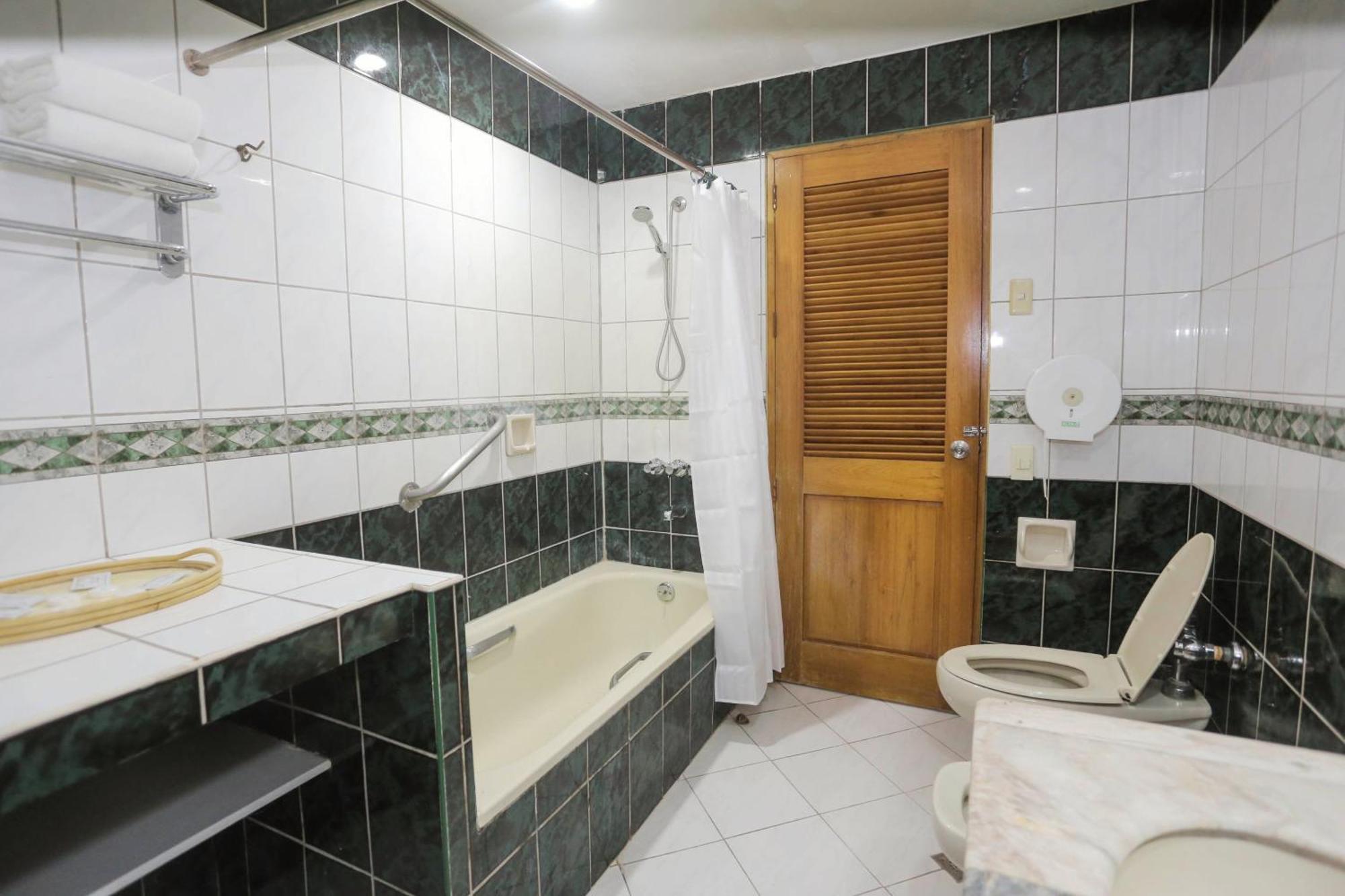 Plaza - Hotel 3*