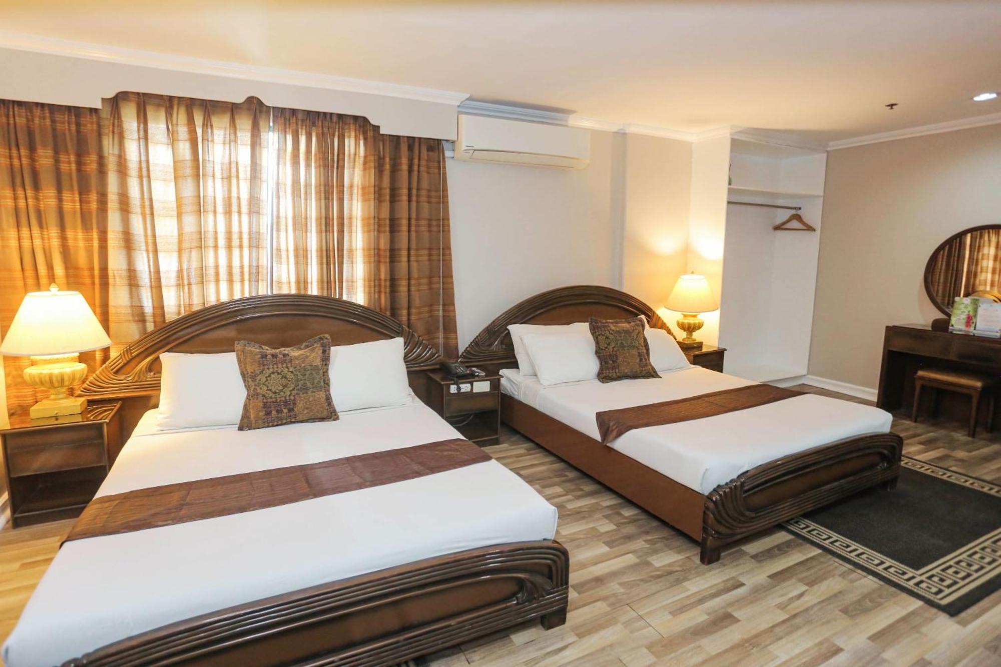 Hotel Plaza -