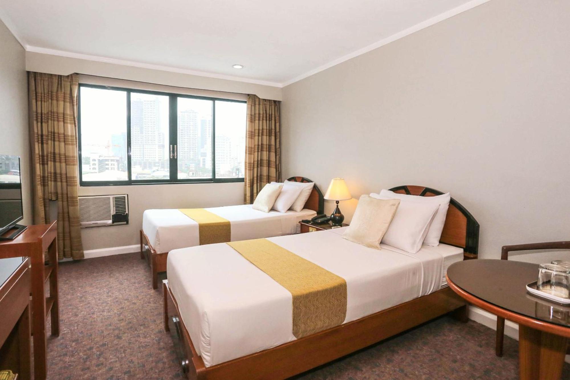 Plaza - Hotel