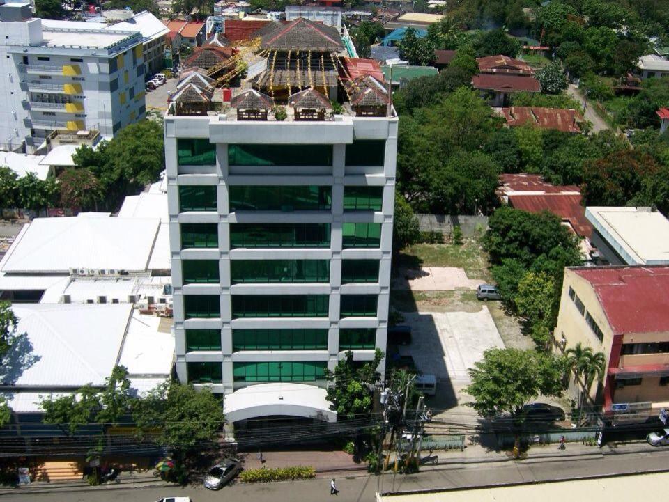 Plaza -