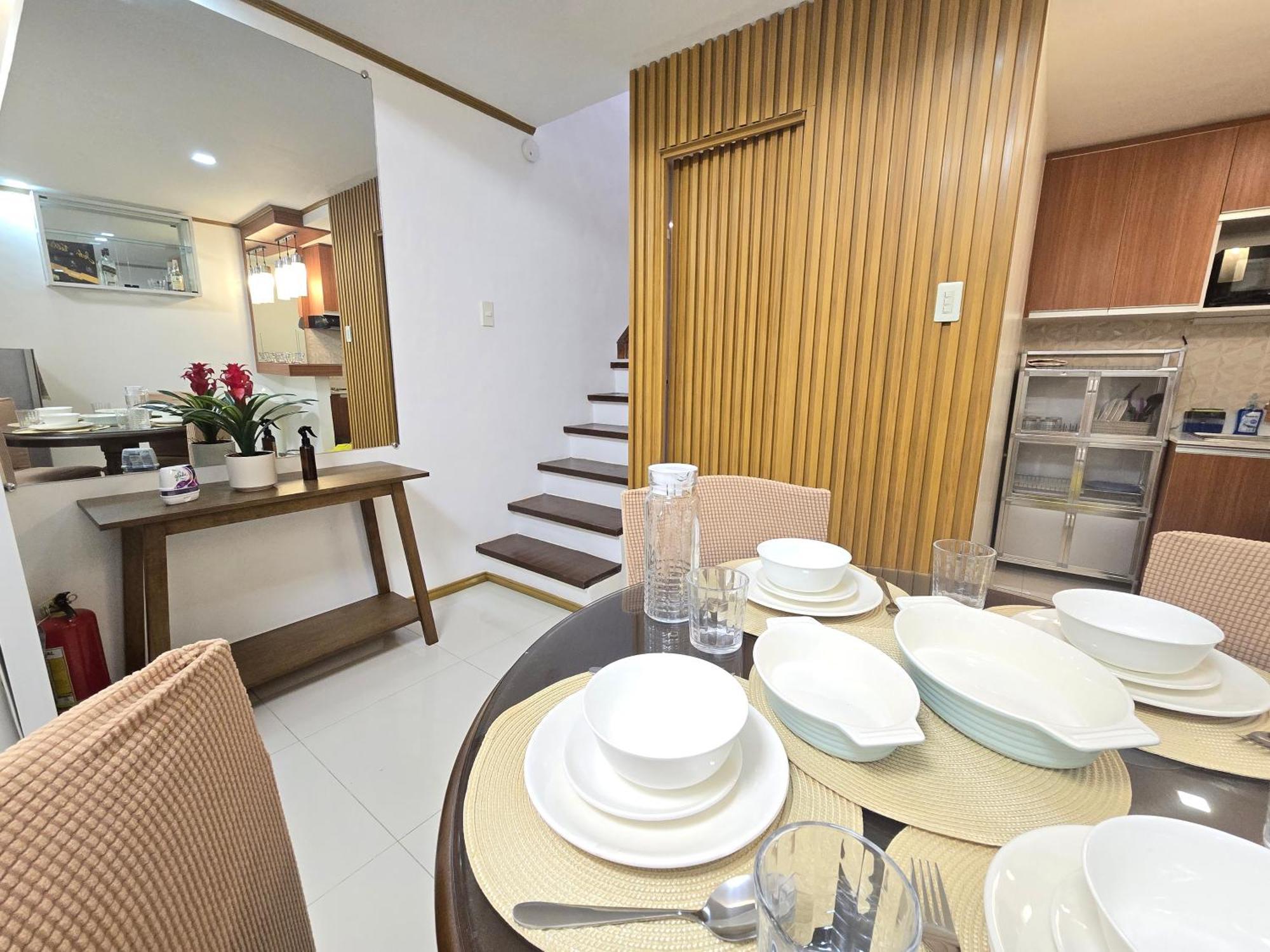 Apartment Fully-furnished Compostela House With Carpark, Wifi, Netflix