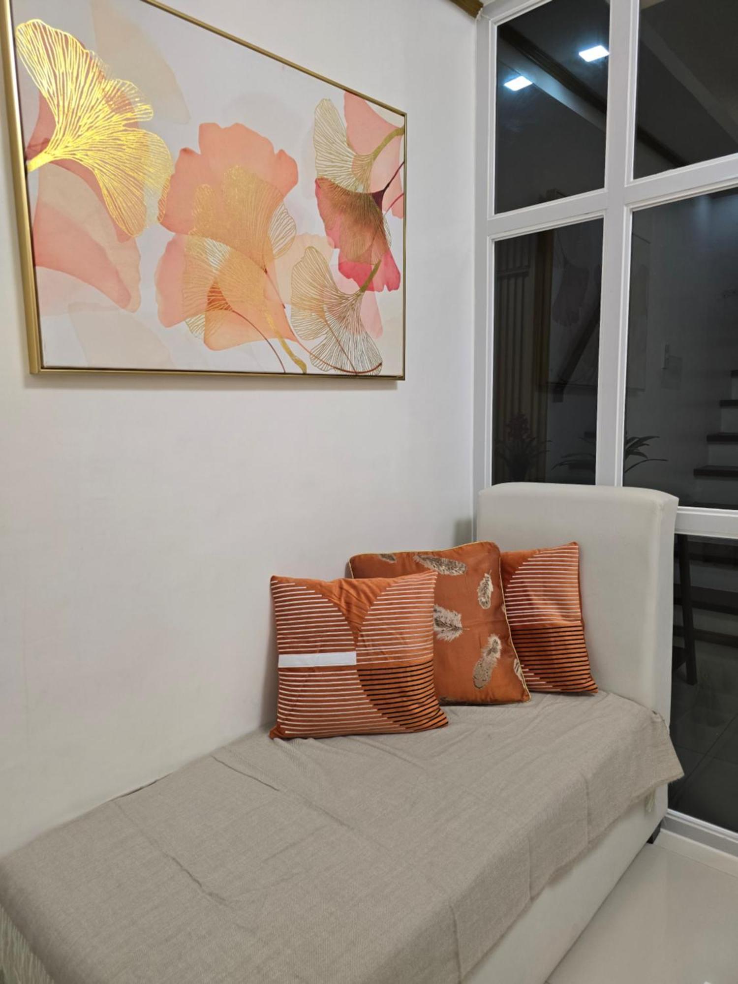 Apartment Fully-furnished Compostela House With Carpark, Wifi, Netflix Compostela (Cebu)