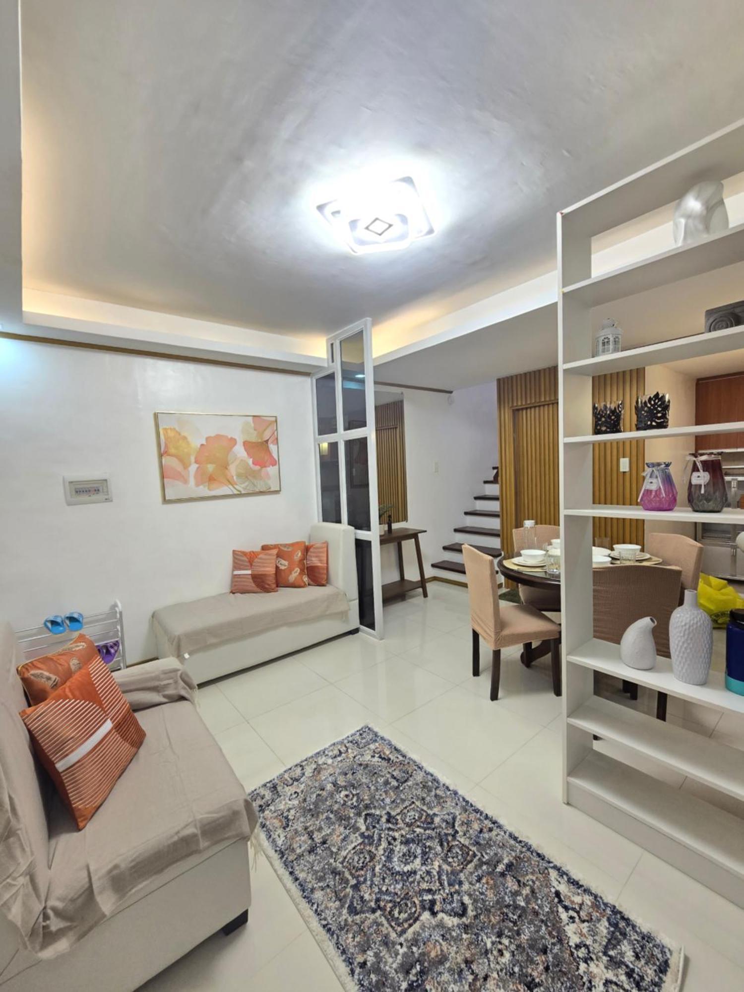 Fully-furnished Compostela House With Carpark, Wifi, Netflix * Compostela (Cebu)