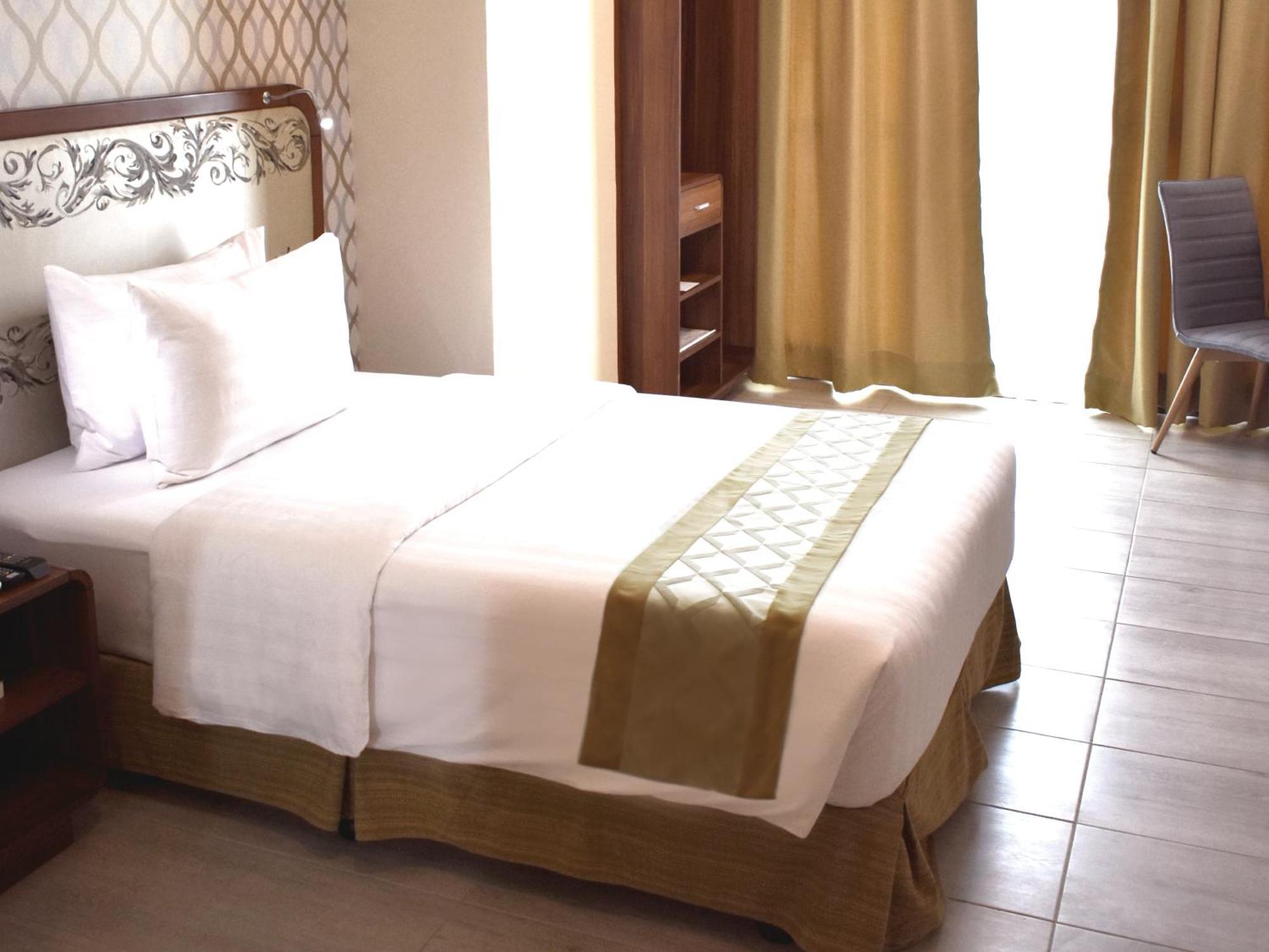 Hotel One & Cebu