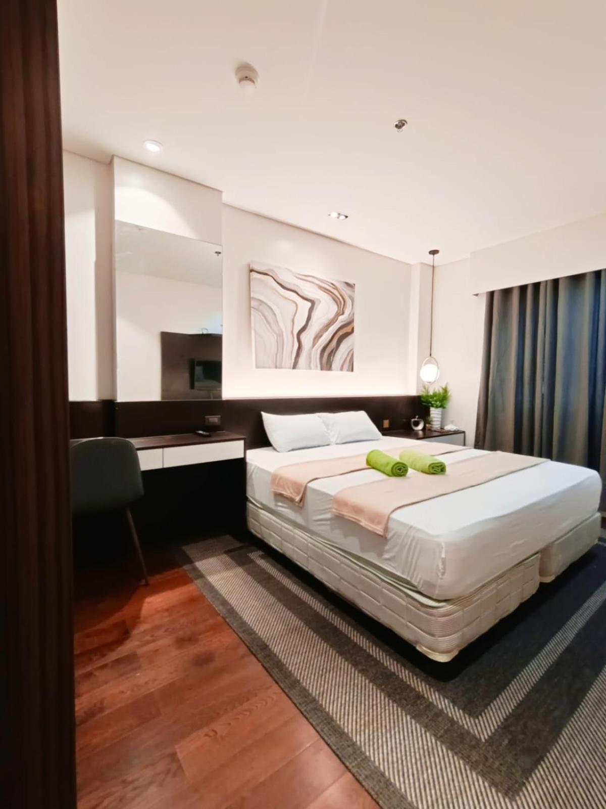 Apartment Tambuli 1 Bedroom Beachfront *