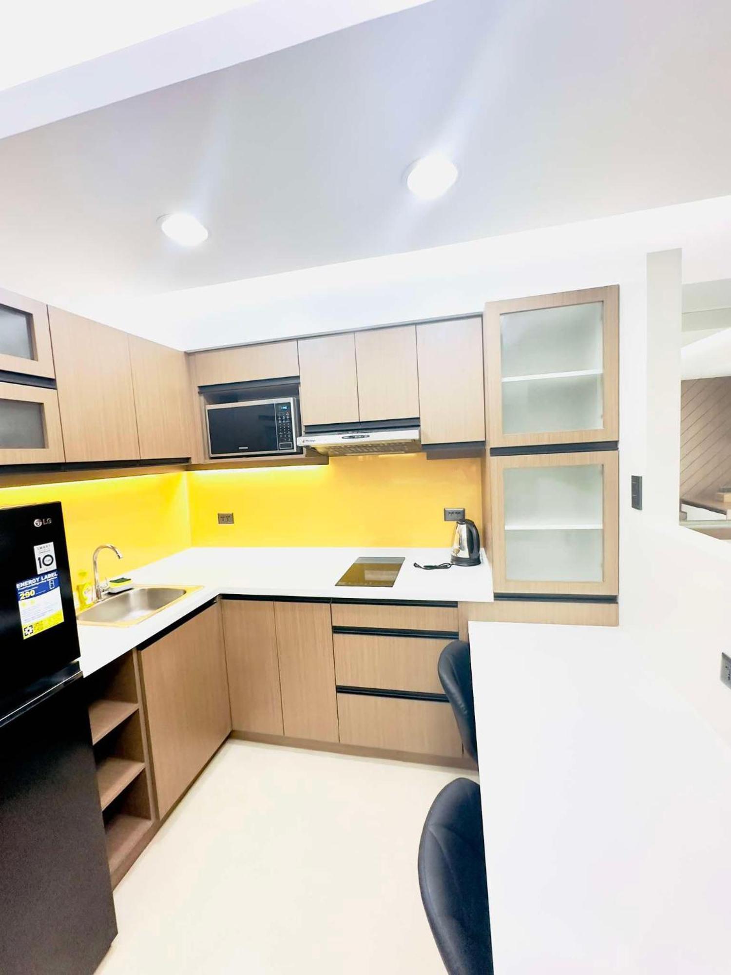 Avida Riala Tower 2, 1521 Apartment *
