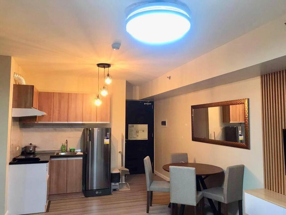 Spacious 2br At It Park W Pool & Stream Video *
