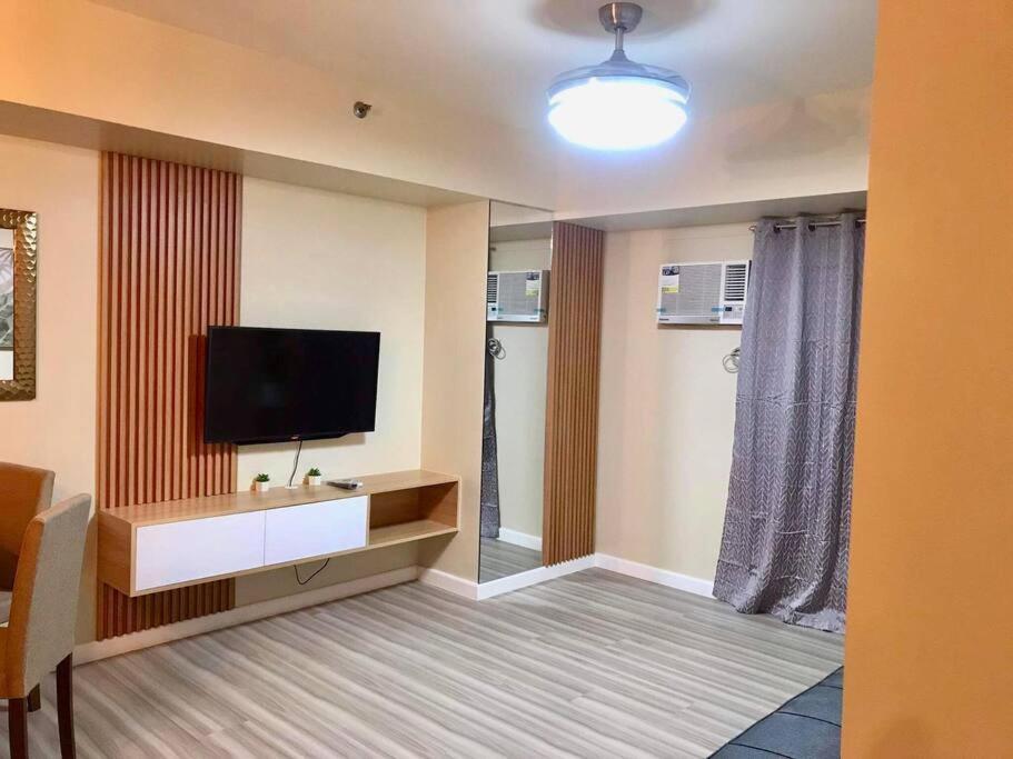 Spacious 2br At It Park W Pool & Stream Video
