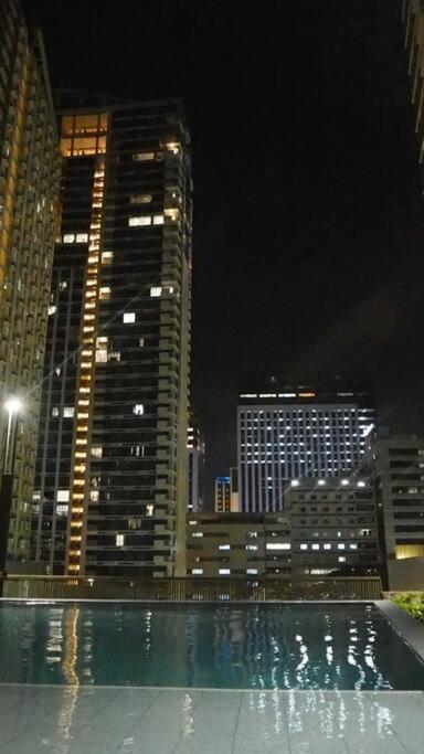 Spacious 2br At It Park W Pool & Stream Video Apartment