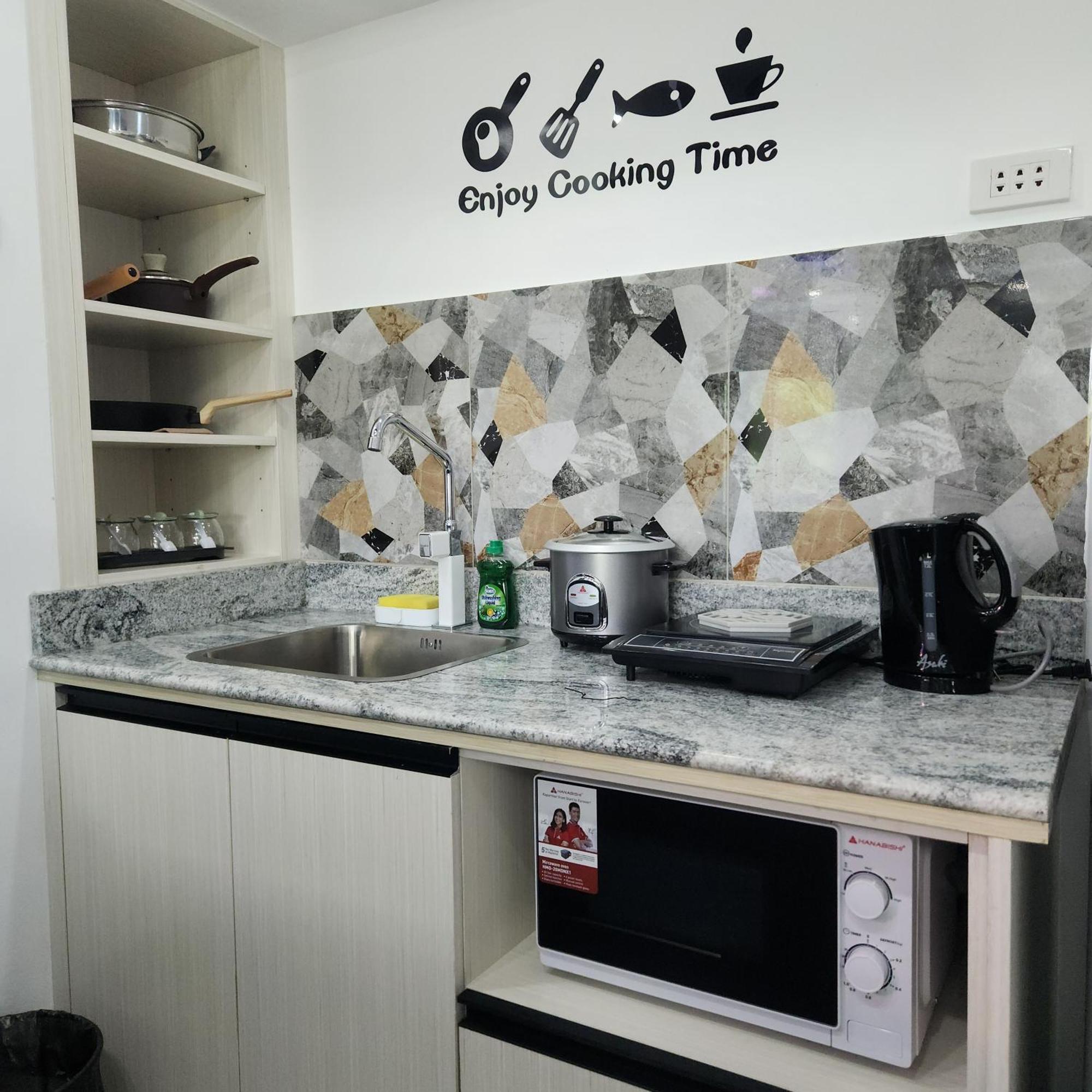 Apartment Azur B316 Near Airport, Netflix, Stylish, Cozy With Swimming Pool Lapu-Lapu City