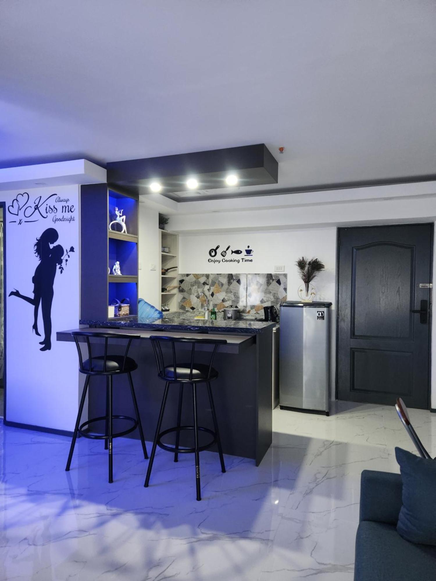 Azur B316 Near Airport, Netflix, Stylish, Cozy With Swimming Pool *